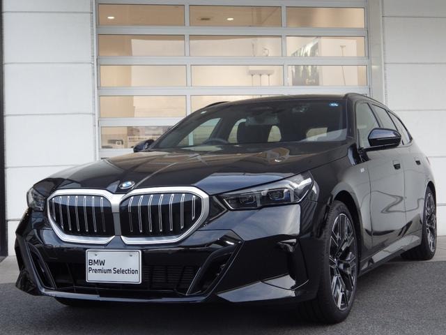 Bmw 5 SERIES 2025 — фото автомобиля 1