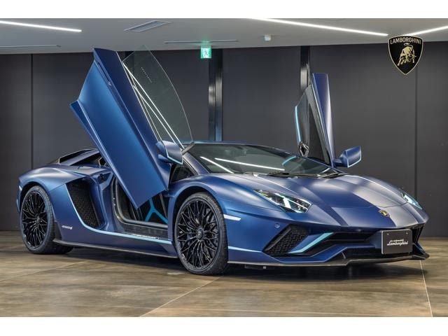 Lamborghini AVENTADOR 2021 — фото автомобиля 1