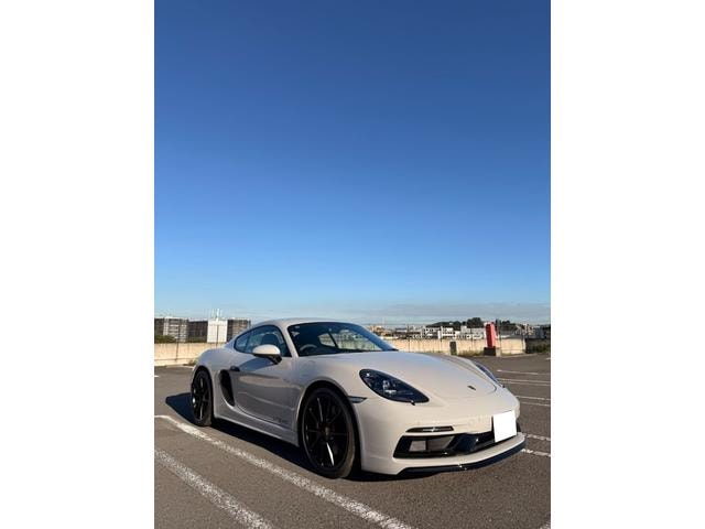 Porsche 718 CAYMAN 2023 — фото автомобиля