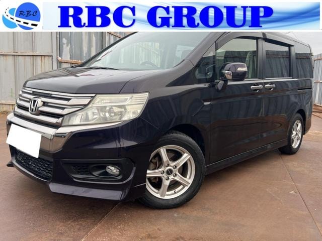 Honda STEPWAGON SPADA 2015 — фото автомобиля 1