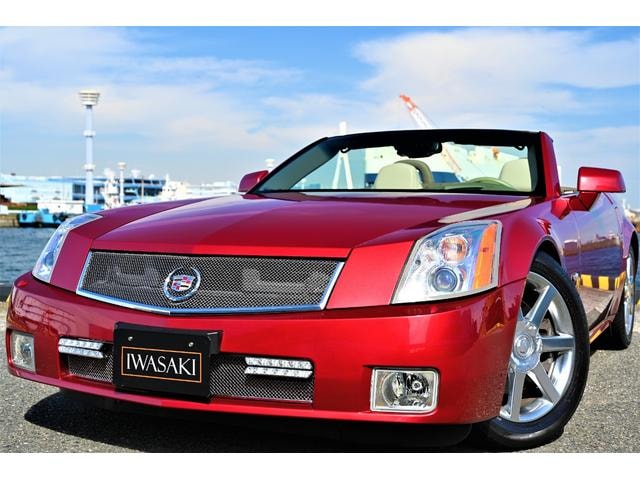 Cadillac XLR 2004 — фото автомобиля 1