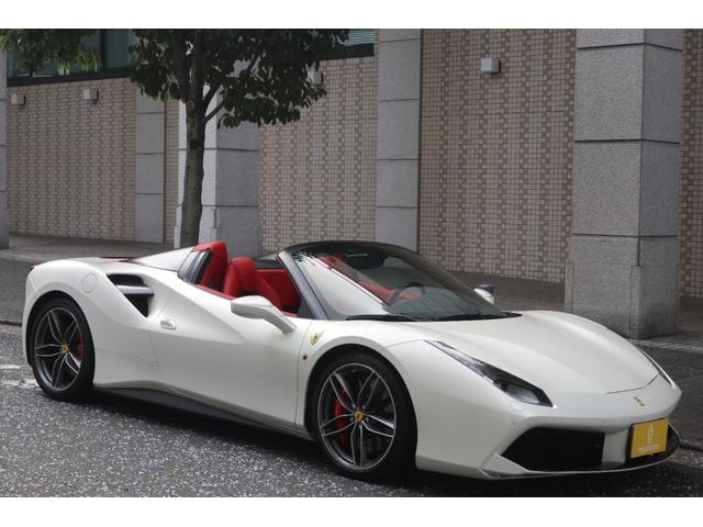 Ferrari 488 SPIDER 2018 — фото автомобиля
