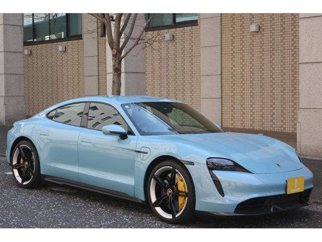 Porsche TAYCAN 2021 — фото автомобиля