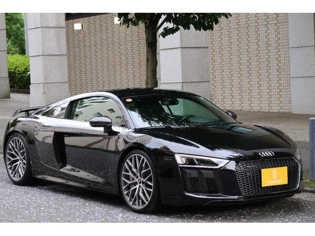 Audi R8 2016 — фото автомобиля