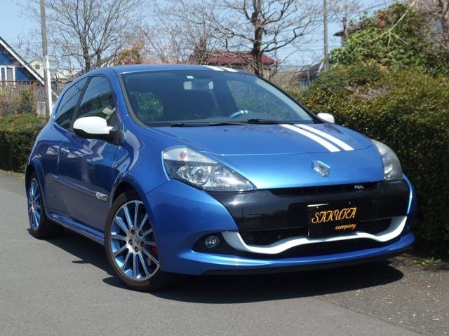 Renault CLIO 2013 — фото автомобиля 1