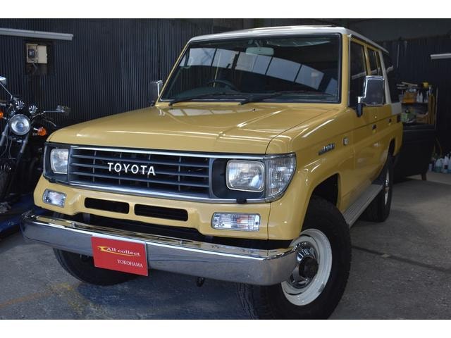 Toyota LAND CRUISER PRADO 1995 — фото автомобиля 1