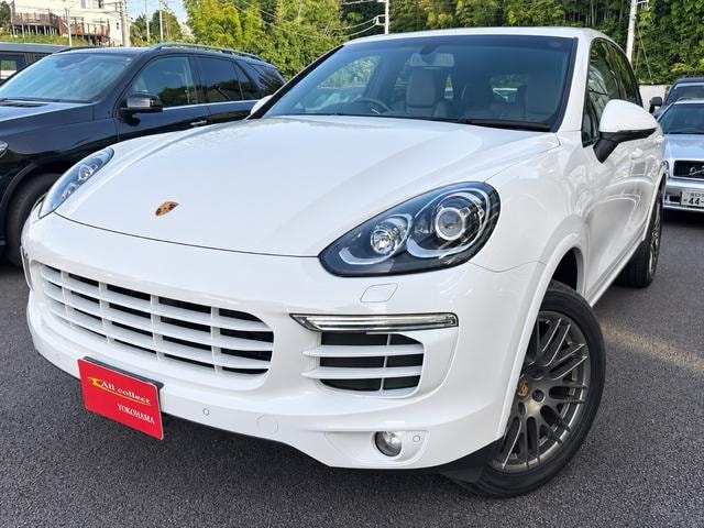 Porsche CAYENNE 2016 — фото автомобиля