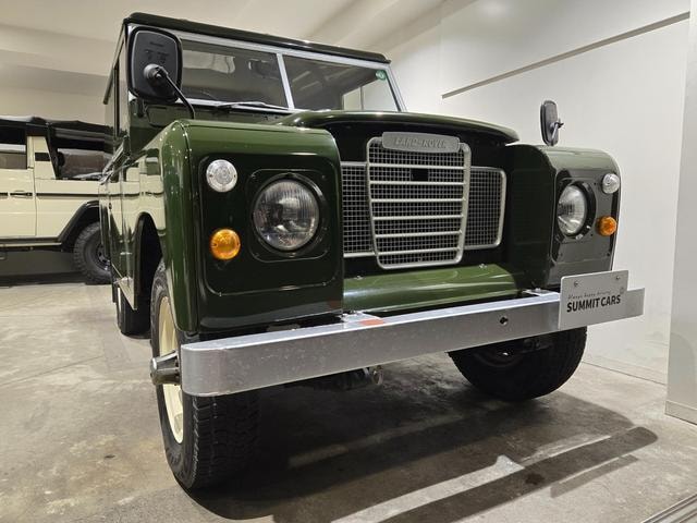 Land Rover DEFENDER  — фото автомобиля 1