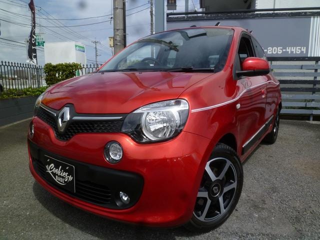 Renault TWINGO 2017 — фото автомобиля 1