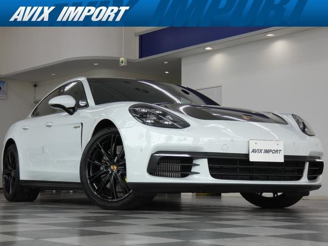 Porsche PANAMERA 2018 — фото автомобиля