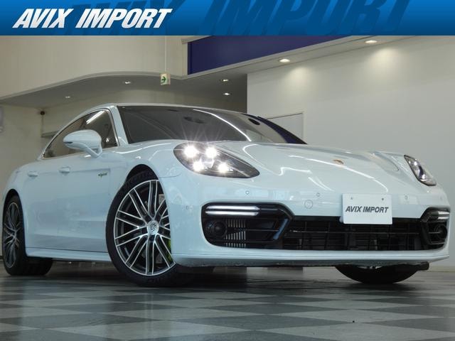 Porsche PANAMERA 2018 — фото автомобиля