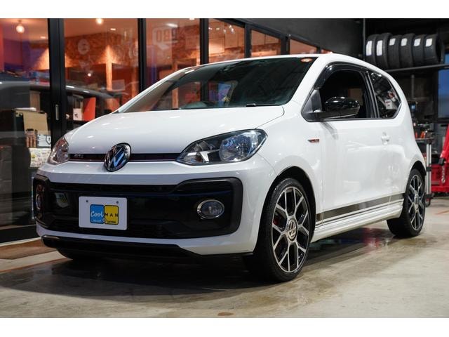 Volkswagen UP! 2018 — фото автомобиля 1