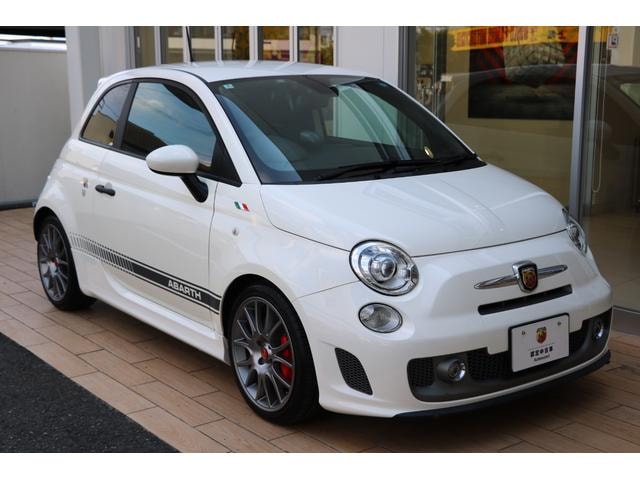 Abarth 595 2016 — фото автомобиля 1