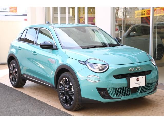 Fiat 600 HYBRID 2025 — фото автомобиля