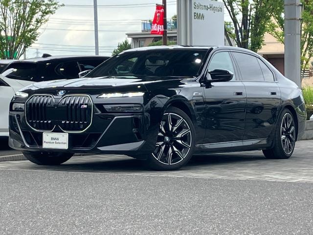 Bmw i7 2025 — фото автомобиля