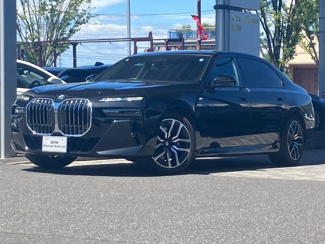 Bmw 7 SERIES 2025 — фото автомобиля