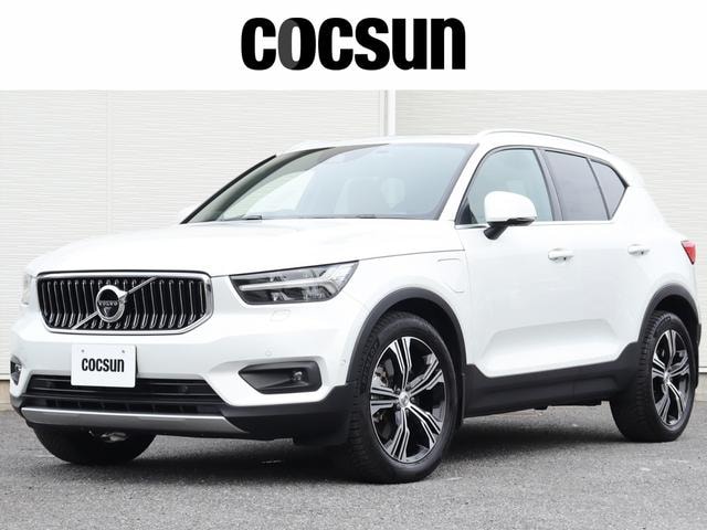 Volvo XC40 2021 — фото автомобиля 1