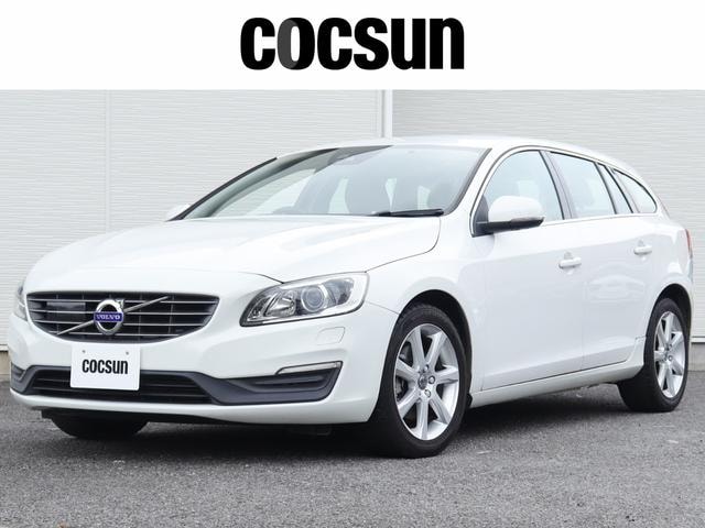 Volvo V60 2018 — фото автомобиля 1
