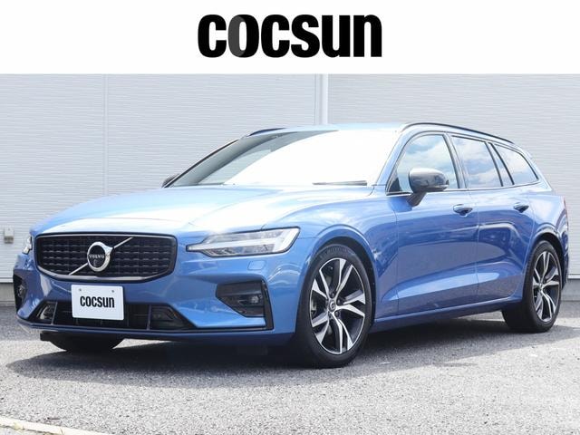 Volvo V60 2021 — фото автомобиля 1