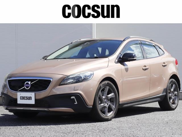 Volvo V40 2013 — фото автомобиля