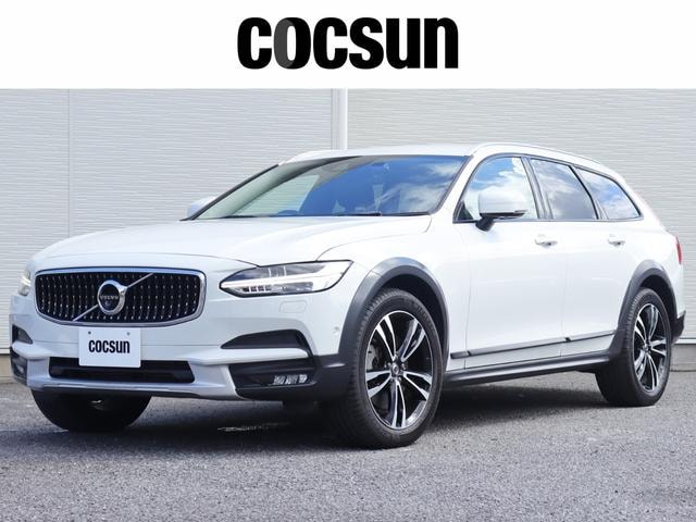 Volvo V90 2017 — фото автомобиля