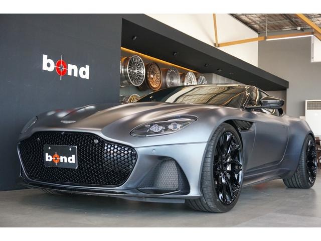 Aston Martin DBS SUPERLEGGERA 2019 — фото автомобиля