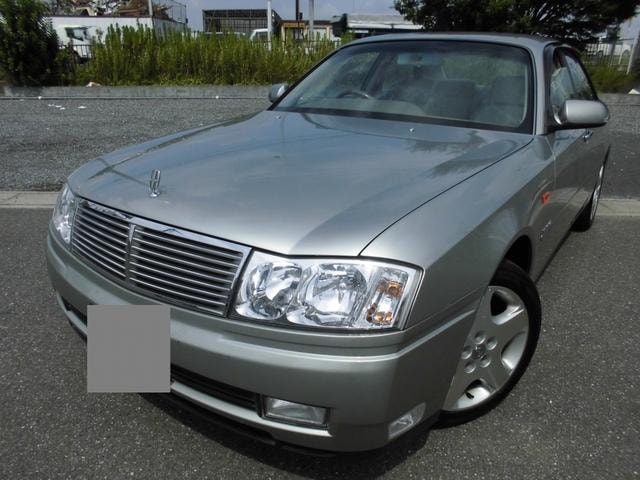 Nissan CEDRIC 2000 — фото автомобиля 1