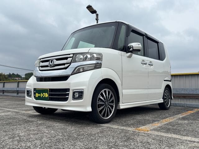 Honda N-BOX CUSTOM 2015 — фото автомобиля 1