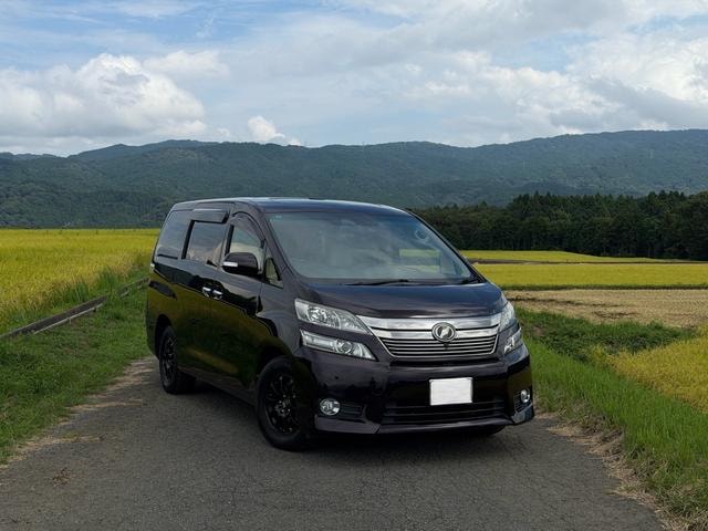 Toyota VELLFIRE 2014 — фото автомобиля 1