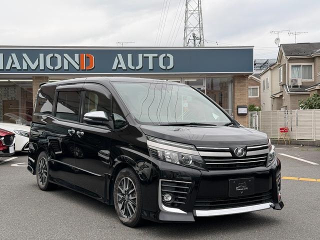 Toyota VOXY 2017 — фото автомобиля 1