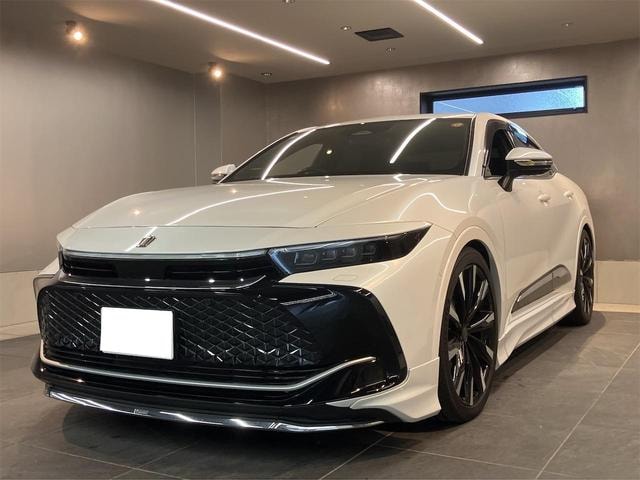 Toyota CROWN CROSSOVER 2023 — фото автомобиля