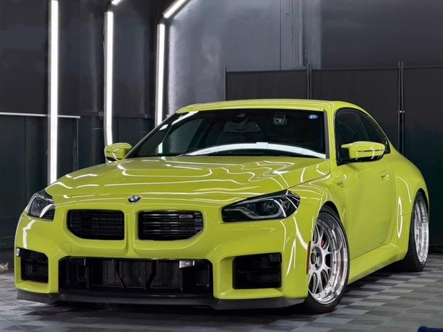 Bmw M2 2025 — фото автомобиля