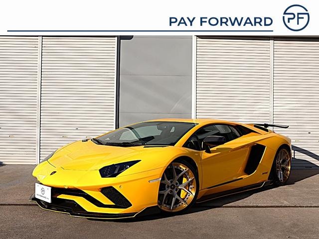 Lamborghini AVENTADOR 2018 — фото автомобиля
