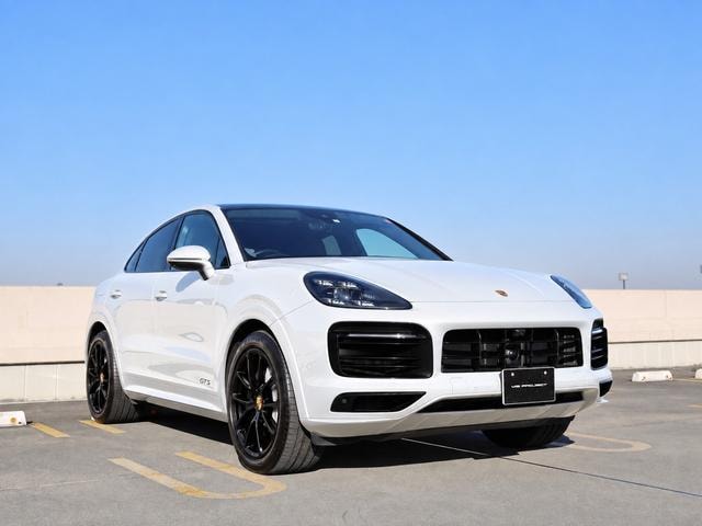 Porsche CAYENNE COUPE 2021 — фото автомобиля