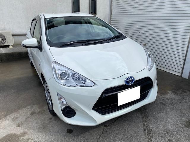 Toyota AQUA 2015 — фото автомобиля 1