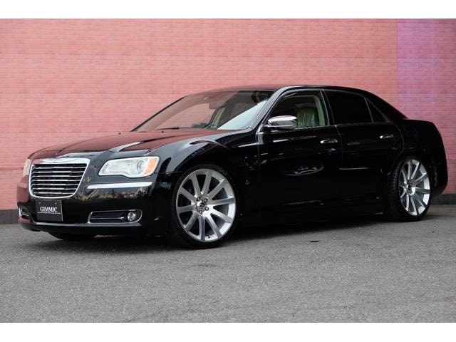Chrysler 300 2012 — фото автомобиля 1