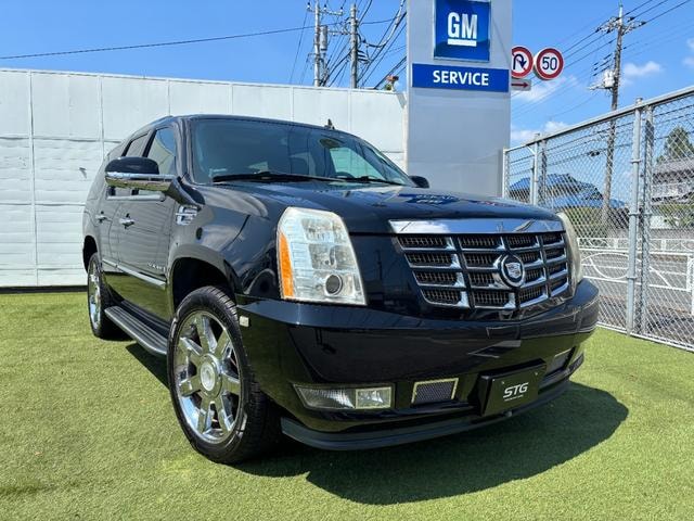 Cadillac ESCALADE 2008 — фото автомобиля 1