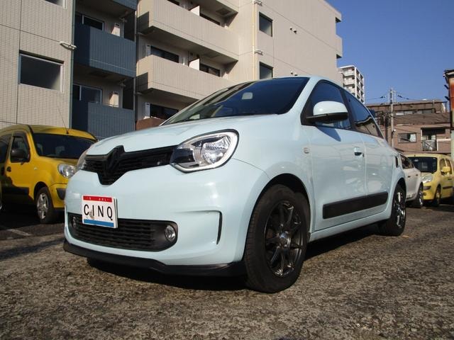 Renault TWINGO 2020 — фото автомобиля 1