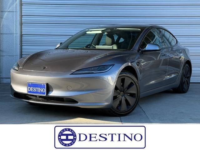 Tesla MODEL 3 2025 — фото автомобиля