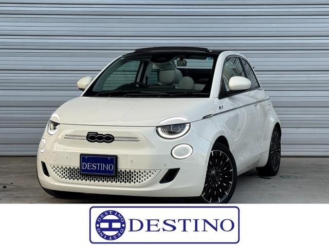 Fiat 500e 2022 — фото автомобиля