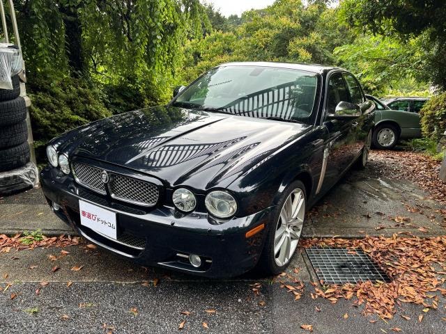 Jaguar XJ 2008 — фото автомобиля 1