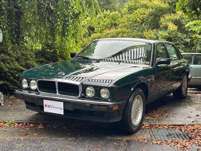 Jaguar XJ 1993 — фото автомобиля 1