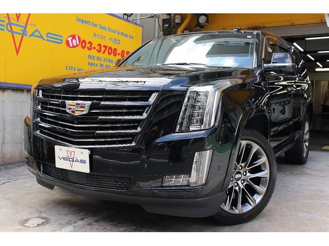 Cadillac ESCALADE 2020 — фото автомобиля 1