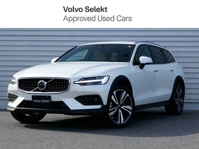 Volvo V60 2025 — фото автомобиля 1