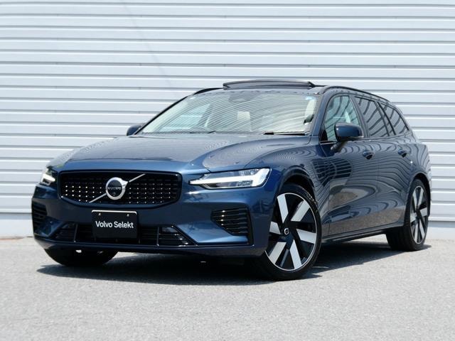 Volvo V60 2024 — фото автомобиля 1