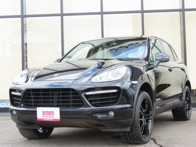 Porsche CAYENNE 2011 — фото автомобиля 1
