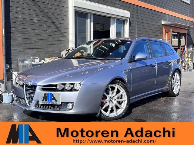 Alfa Romeo ALFA 159 SPORTWAGON 2010 — фото автомобиля