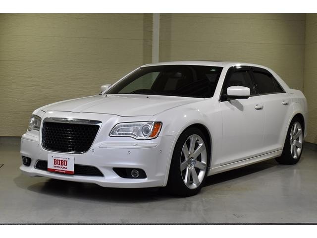 Chrysler 300 2013 — фото автомобиля 1