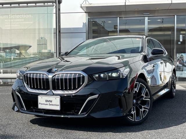 Bmw 5 SERIES 2025 — фото автомобиля
