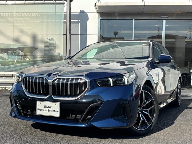 Bmw 5 SERIES 2025 — фото автомобиля 1